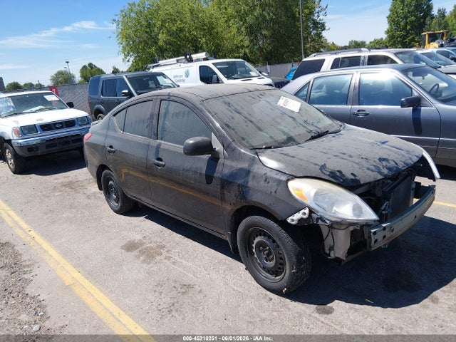 Salvage Nissan Versa Image