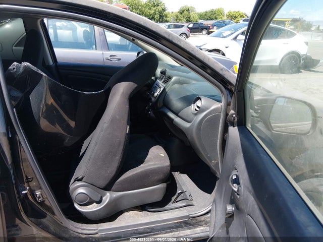 Nissan Versa 1.6 S+