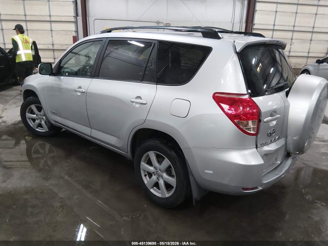Toyota RAV4 Limited V6