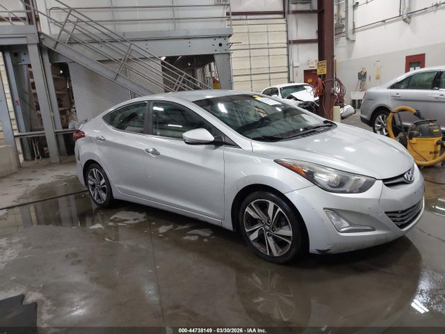 Salvage Hyundai ELANTRA Image