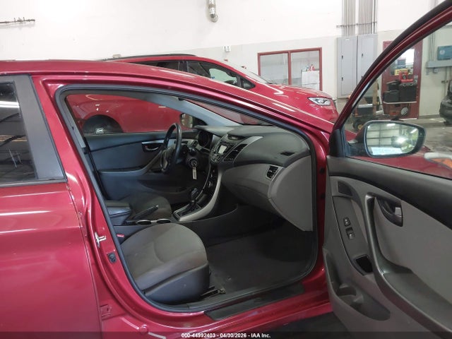 Hyundai ELANTRA Se