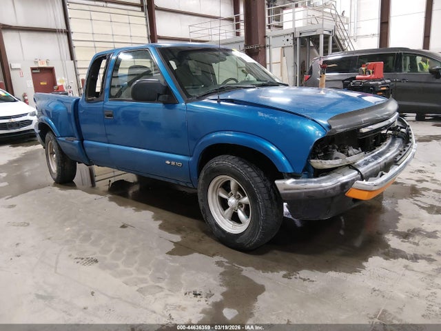 Salvage Chevrolet S-10 Image