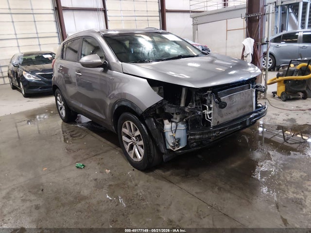 Salvage Kia Sportage Image