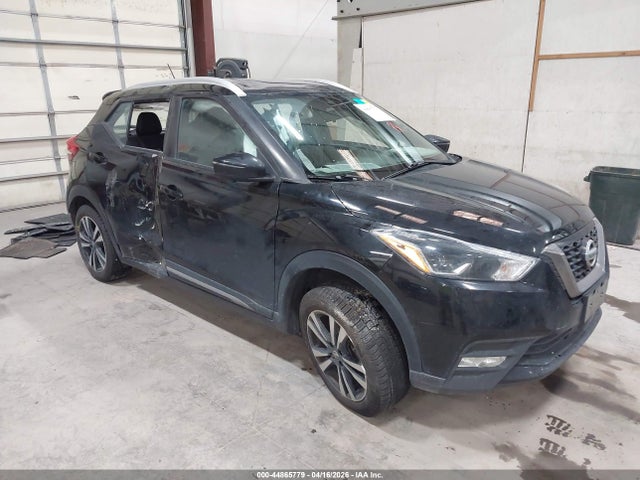 Salvage Nissan Kicks Image