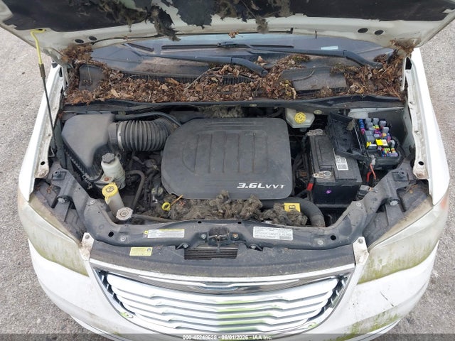 Chrysler Town & Country Touring