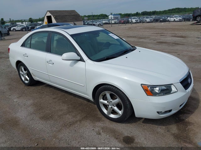 Salvage Hyundai SONATA Image