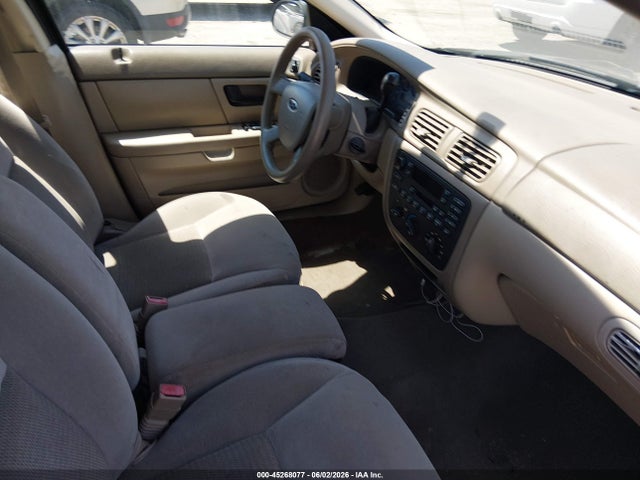 Ford Taurus Se