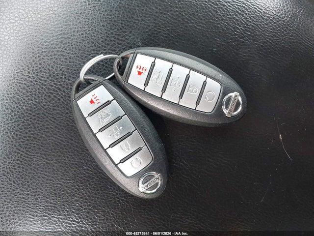 Nissan Pathfinder Platinum