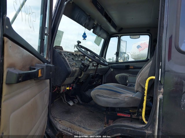 Freightliner Medium Conventional Fl60