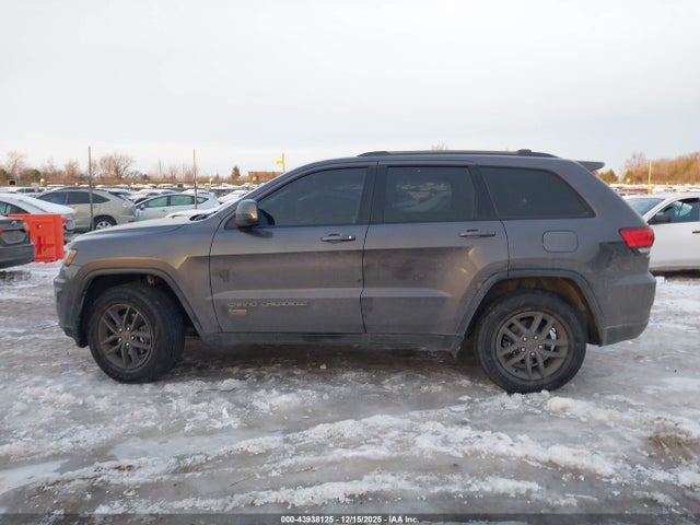 Jeep Grand Cherokee 75th Anniversary Edition 4x4