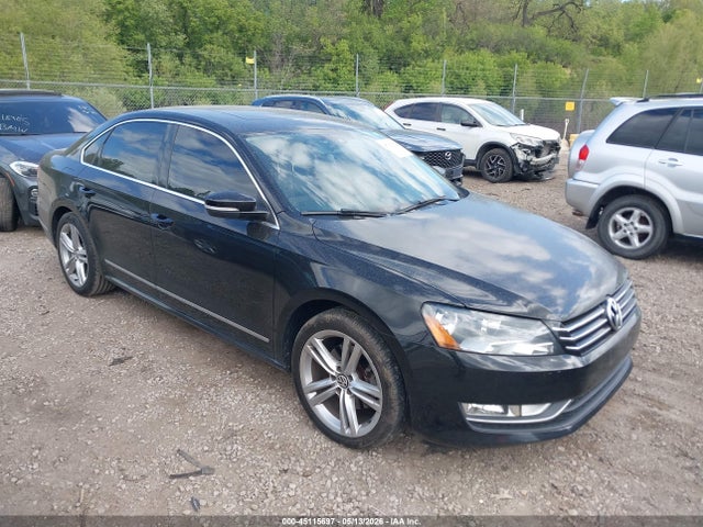 Salvage Volkswagen Passat Image