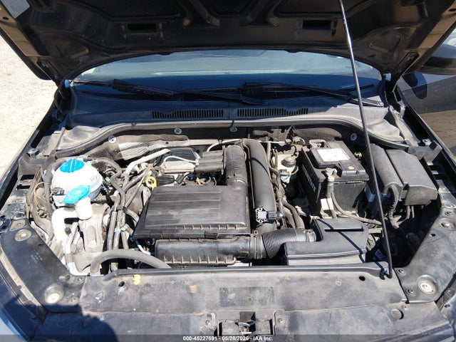 Volkswagen Jetta 1.4t S