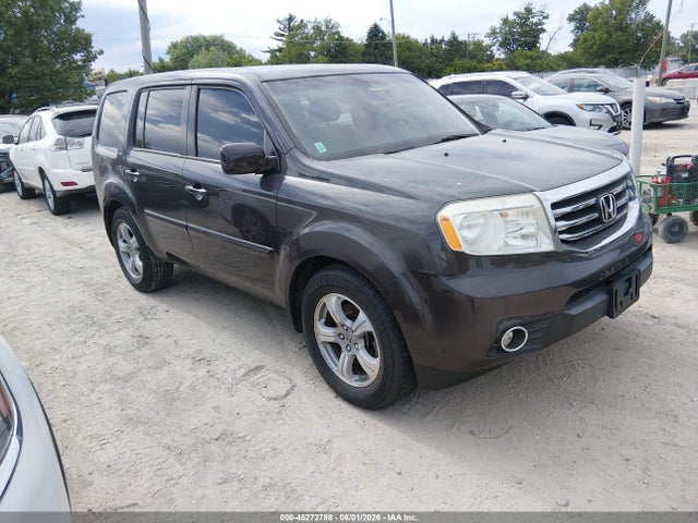 Salvage Honda Pilot Image