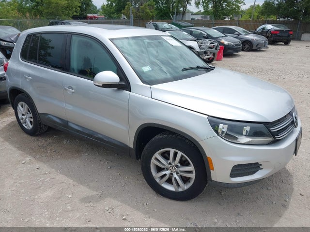 Salvage Volkswagen Tiguan Image