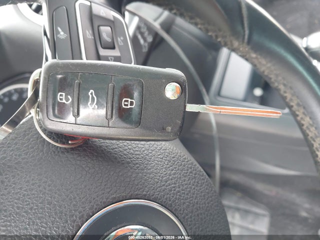 Volkswagen Tiguan S