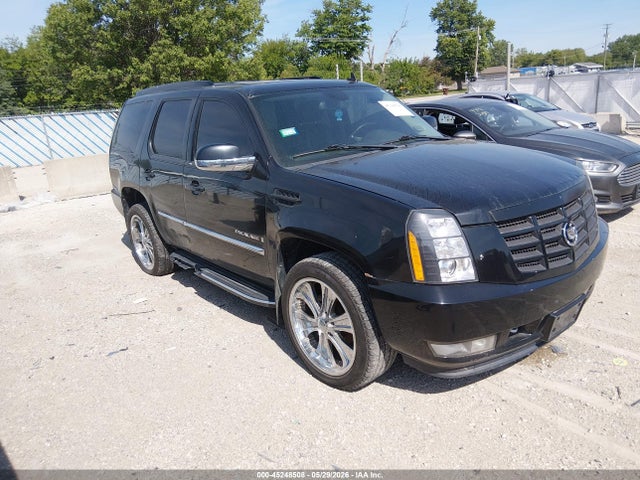 Salvage Cadillac Escalade Image