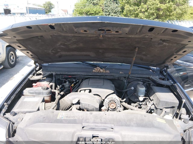 Cadillac Escalade Standard