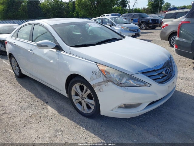 Salvage Hyundai SONATA Image