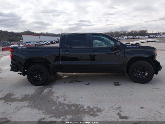 Chevrolet Silverado 1500 4wd  Short Bed Custom