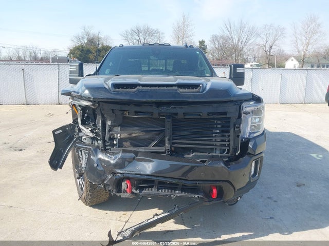 General Motors Sierra 2500HD 4wd  Standard Bed At4