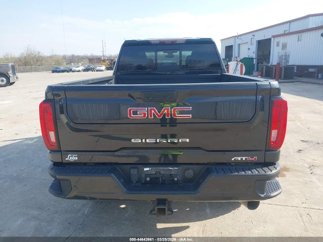 General Motors Sierra 2500HD 4wd  Standard Bed At4