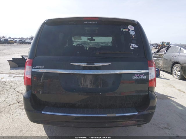 Chrysler Town & Country Touring