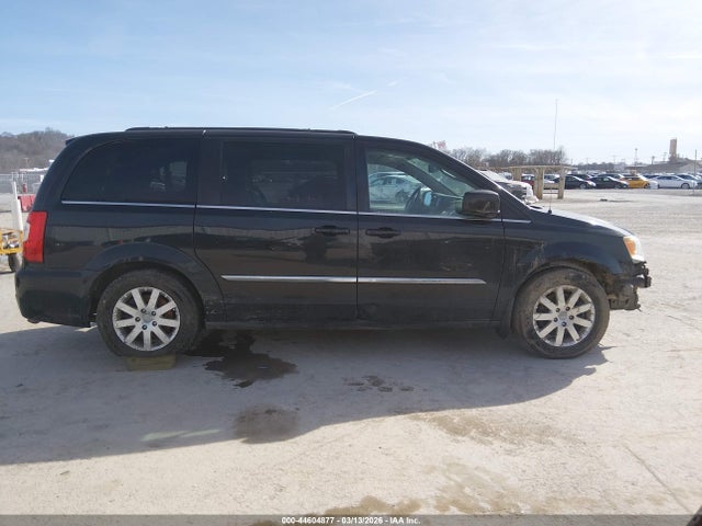 Chrysler Town & Country Touring