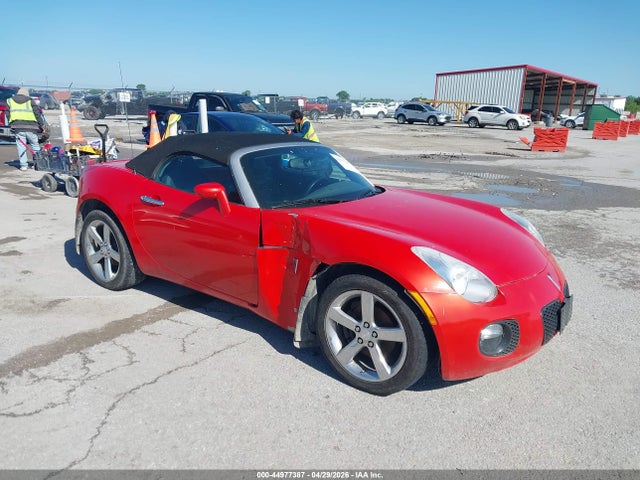 Salvage Pontiac Solstice Image
