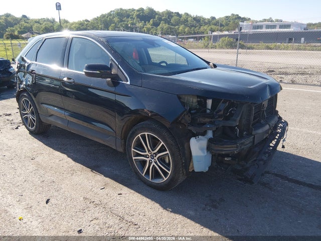 Salvage Ford Edge Image