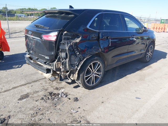 Ford Edge Titanium