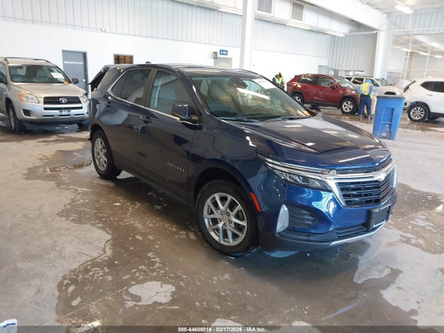 Salvage Chevrolet Equinox Image