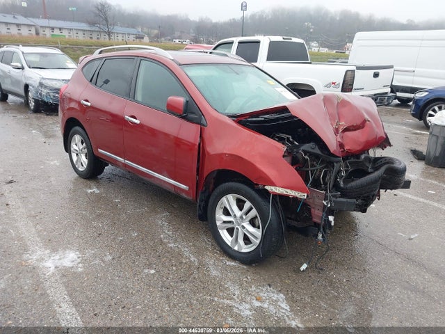 Salvage Nissan Rogue Image