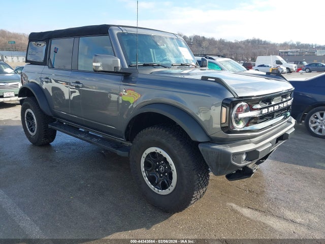 Salvage Ford Bronco Image