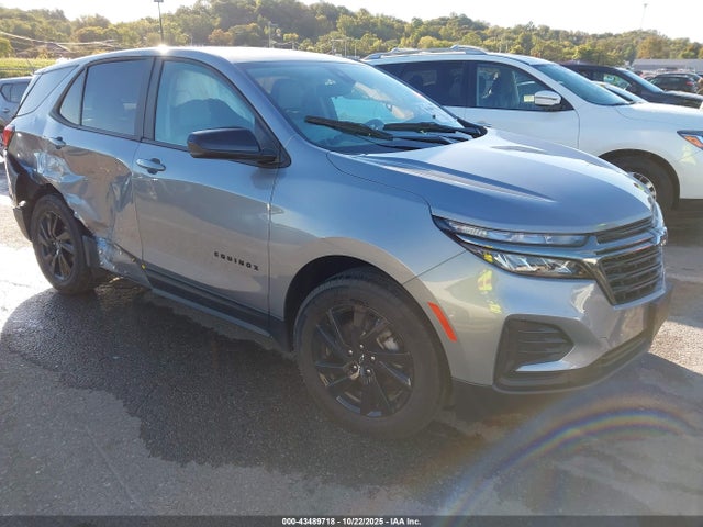 Salvage Chevrolet Equinox Image