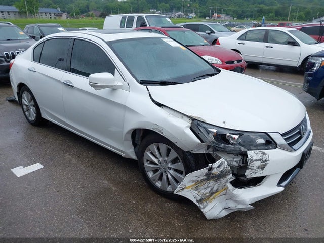 Salvage Honda Accord Image