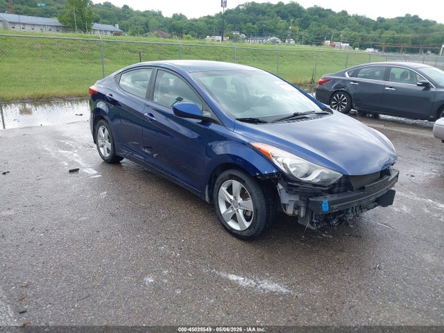 Salvage Hyundai ELANTRA Image