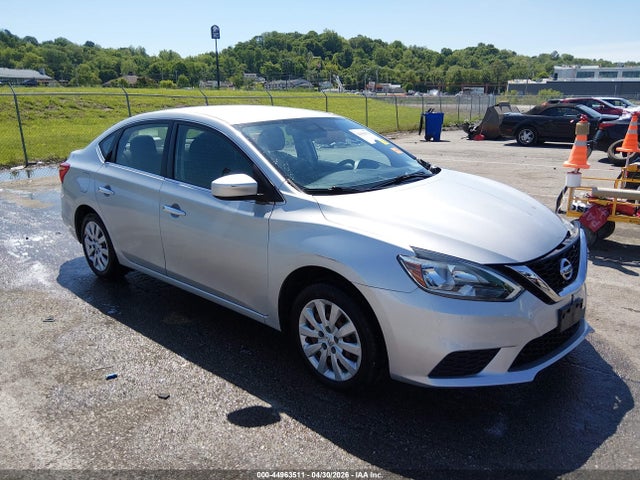 Salvage Nissan Sentra Image
