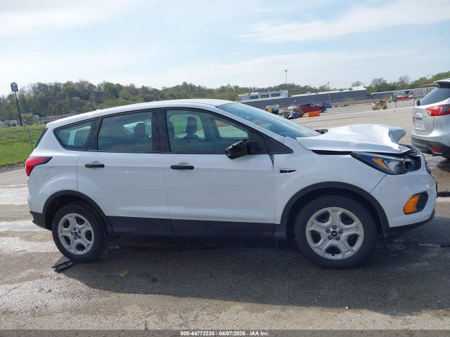 Ford Escape S