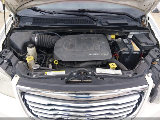 Chrysler Town & Country Touring
