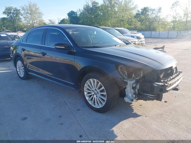 Salvage Volkswagen Passat Image