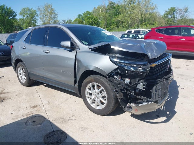 Salvage Chevrolet Equinox Image