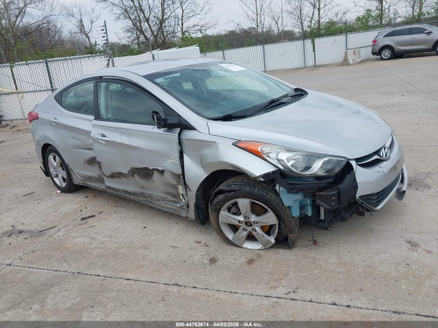 Salvage Hyundai ELANTRA Image