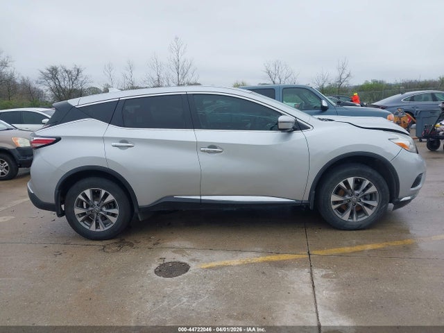 Nissan Murano S