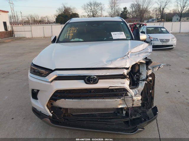 Toyota Grand Highlander Limited
