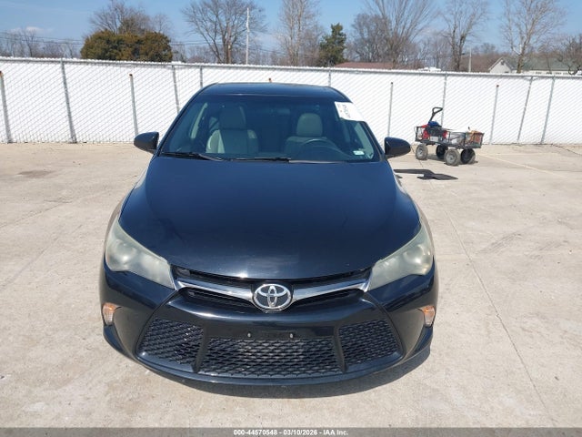 Toyota Camry Se