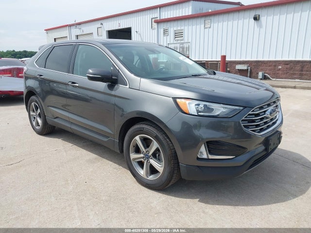 Salvage Ford Edge Image