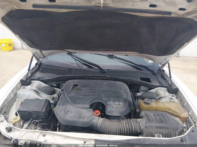 Dodge Charger Se