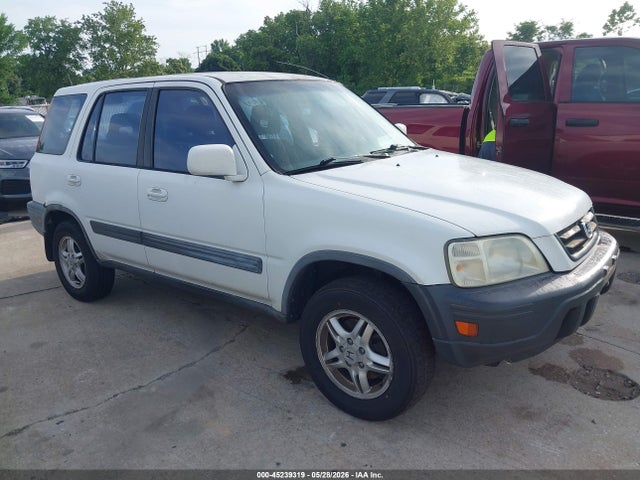 Salvage Honda CR-V Image