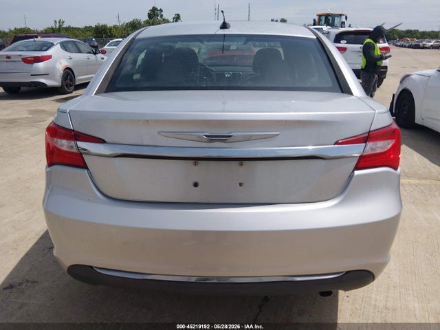 Chrysler 200 Touring