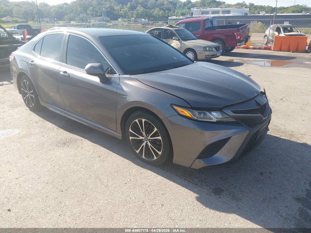 Salvage Toyota Camry Image